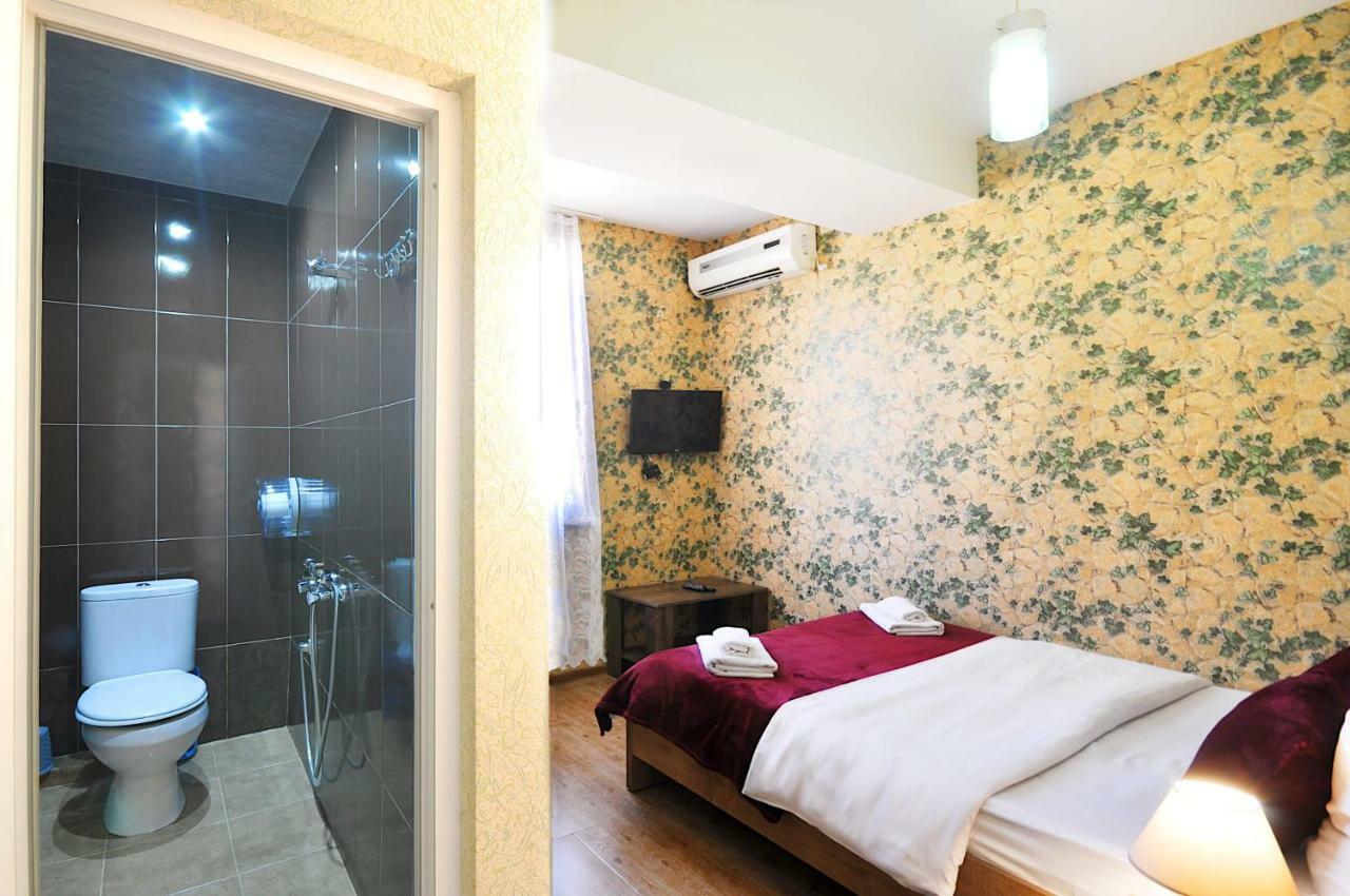 Hotel Kavela Tbilisi Exteriör bild